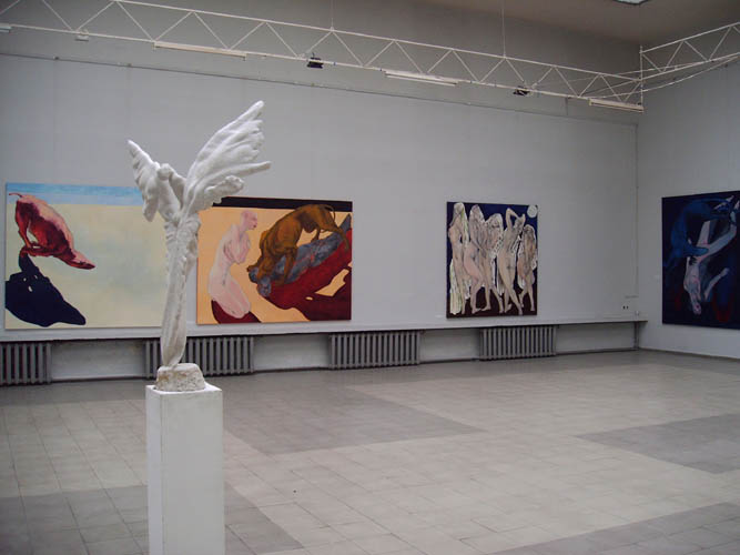 gallery_view_right_side_back