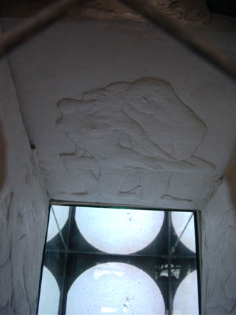 jakuzi_inside_relief7