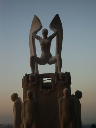 jakusi_front_detail